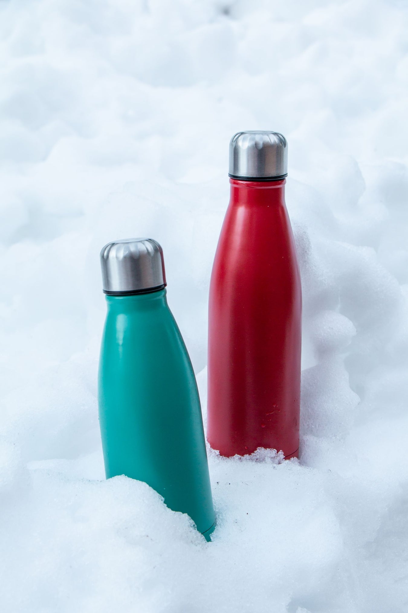Insulated thermal bottle and mug lifestyle