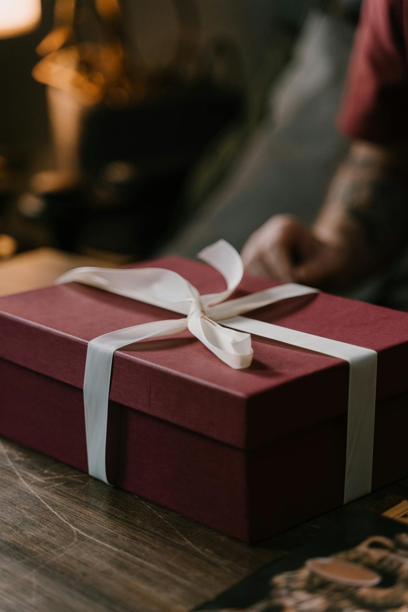 Gift wrapping presents - gifts for her