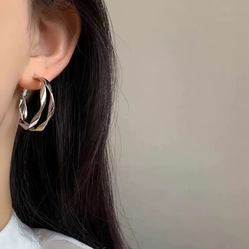 Women's Earrings Twin Twist Design TC224 | TOUCHANDCATCH NZ - Touch and Catch NZ